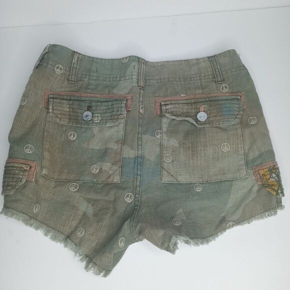 Anthropologie pilcro and the letterpress green shorts size 26P - Picture 3 of 6